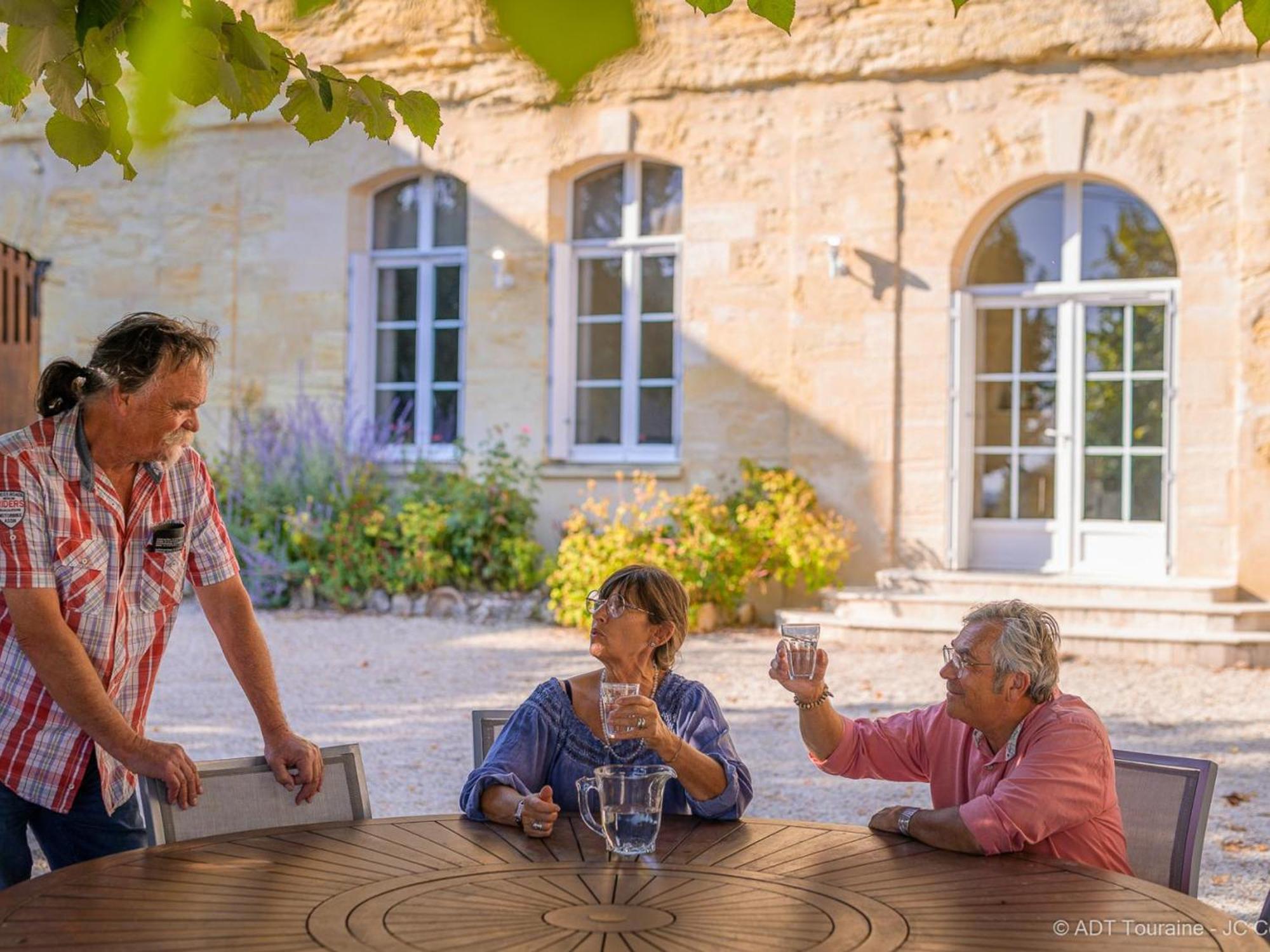 Maison Troglodyte Elegante Avec Spa, Salle De Jeux Et Jardin Clos A Vouvray - Fr-1-381-87 מראה חיצוני תמונה