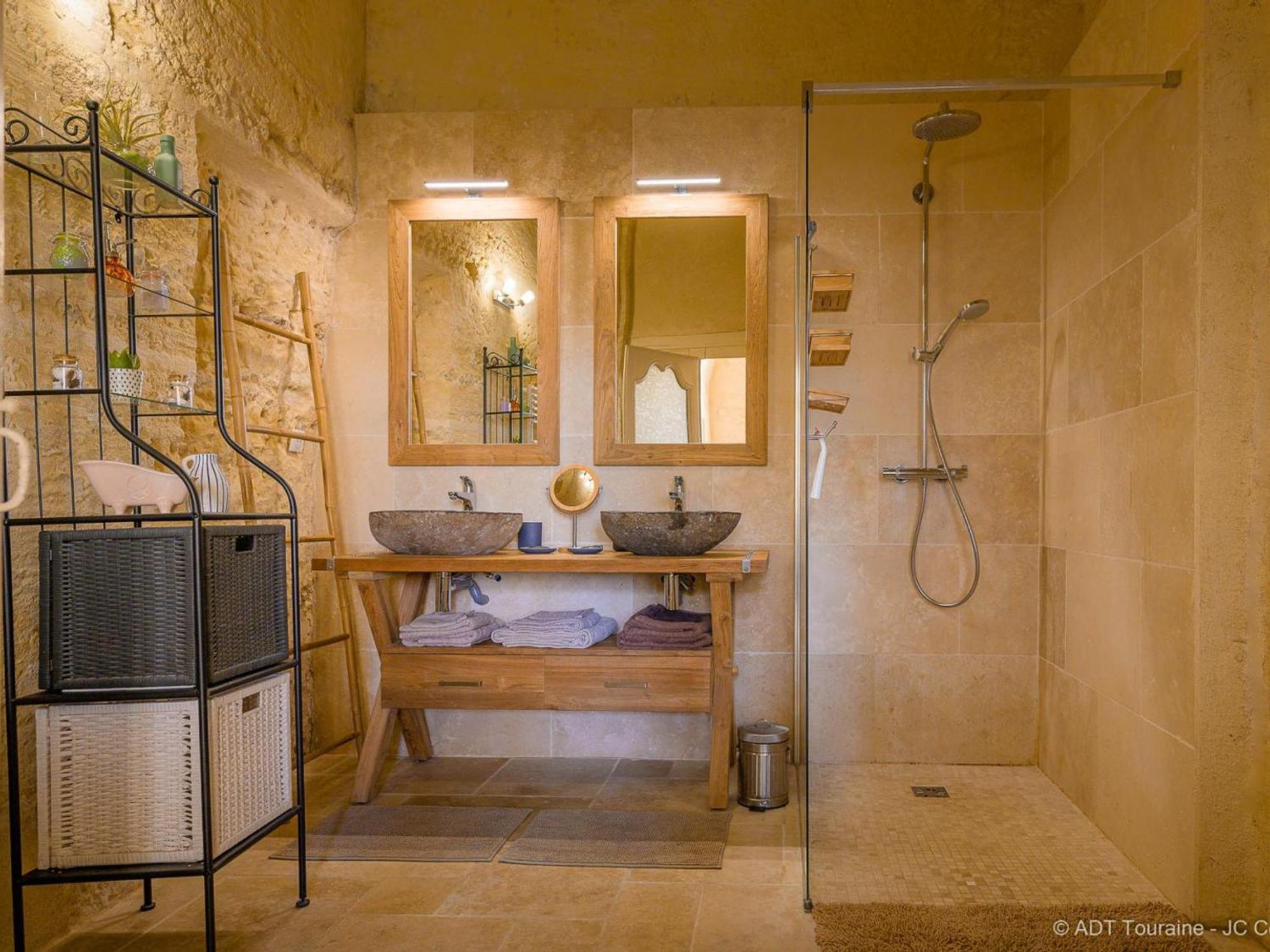 Maison Troglodyte Elegante Avec Spa, Salle De Jeux Et Jardin Clos A Vouvray - Fr-1-381-87 מראה חיצוני תמונה
